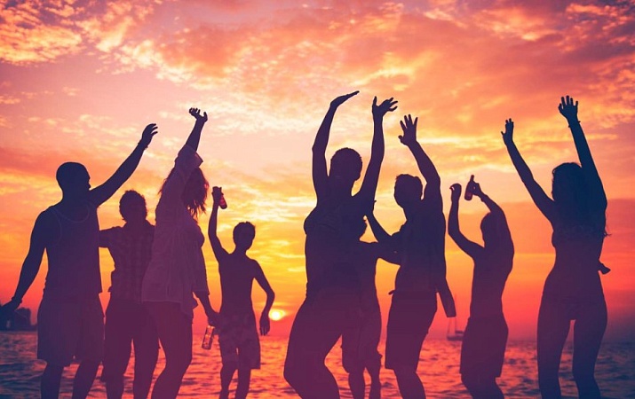 Дискотека на свежем воздухе